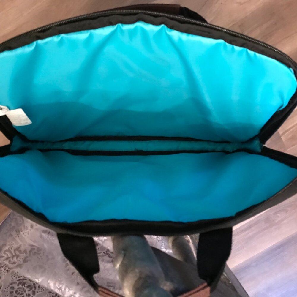 Tracker Laptop Computer Case - Picture 3 of 3